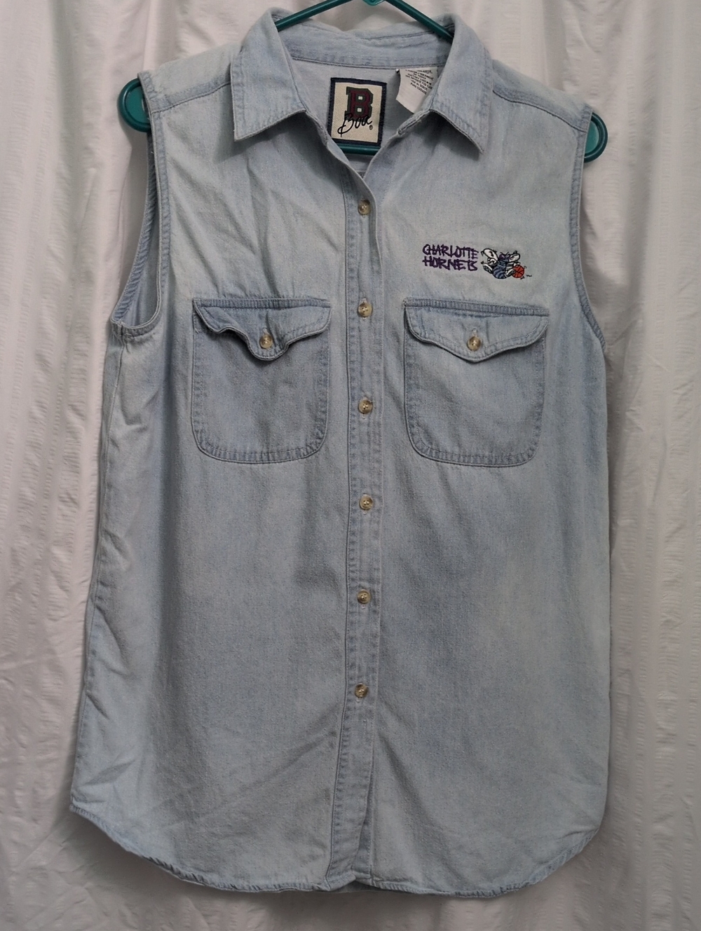 Vintage Charlotte Hornets Sleeveless Denim Shirt